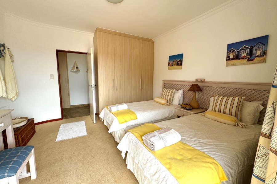 6 Bedroom Property for Sale in Myburgh Park Western Cape